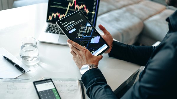 Les avantages de l'annuaire inversé : essentielle pour tous